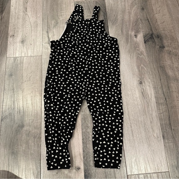 Chic Black and White Geometric Print one piece Overalls - Picture 3 of 15
